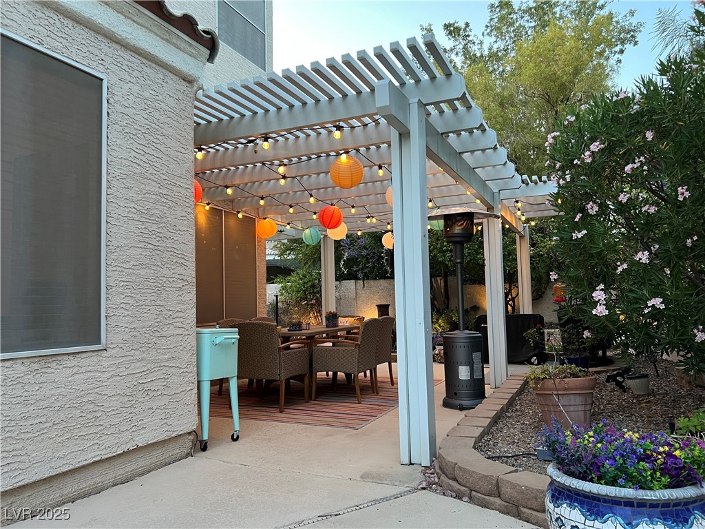 Henderson, Nevada 89074, United States, 3 Bedrooms Bedrooms, ,3 BathroomsBathrooms,Residential,Pending,182983