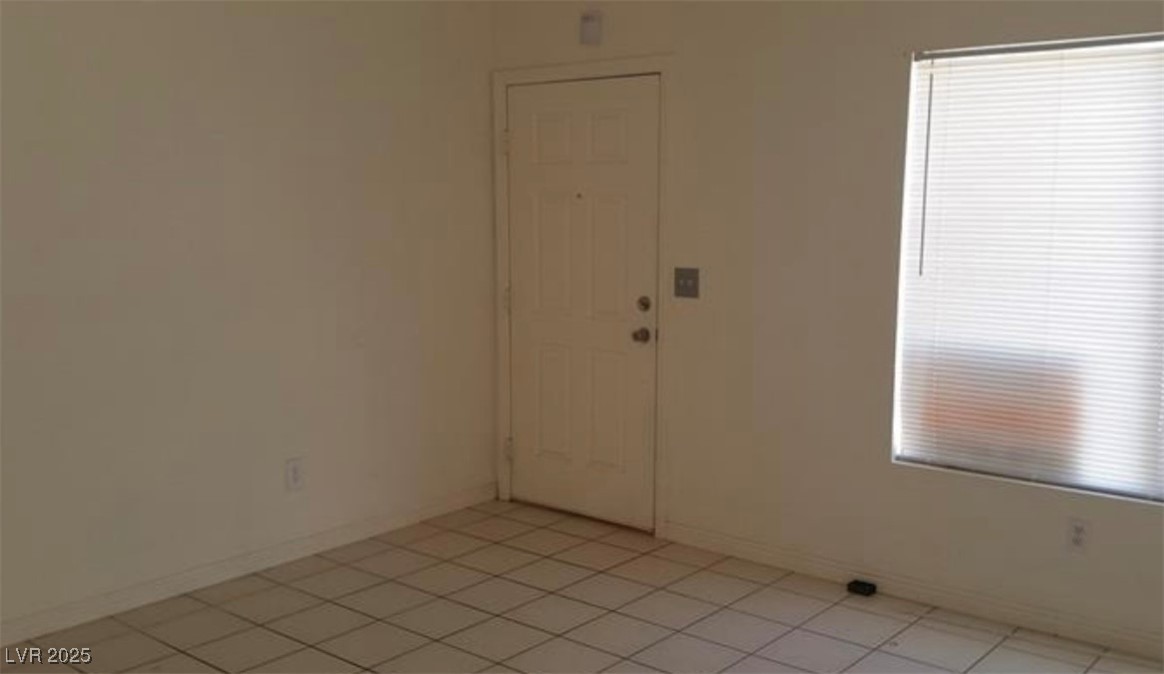 33 Newburg Avenue, North Las Vegas, Nevada image 2