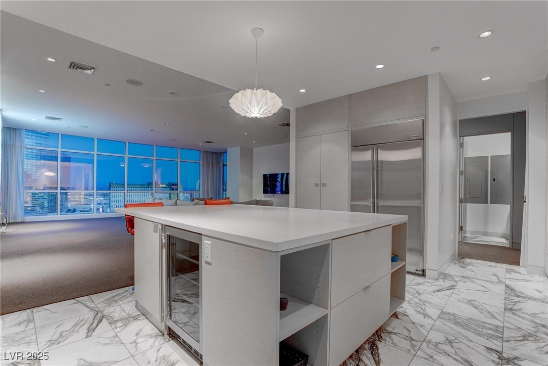 4575 Dean Martin Drive 2607