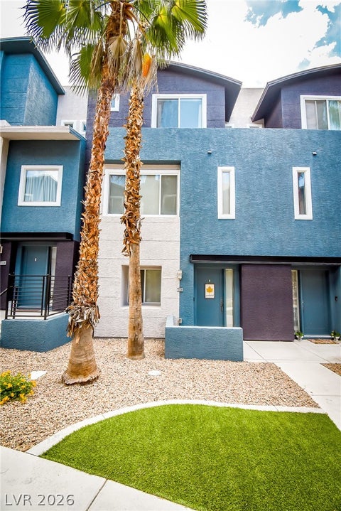Townhouse For Sale - 9050 W Tropicana Avenue #1129<br/> Las Vegas, NV 89147
