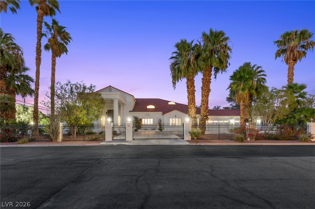 1533 Westwood Drive
