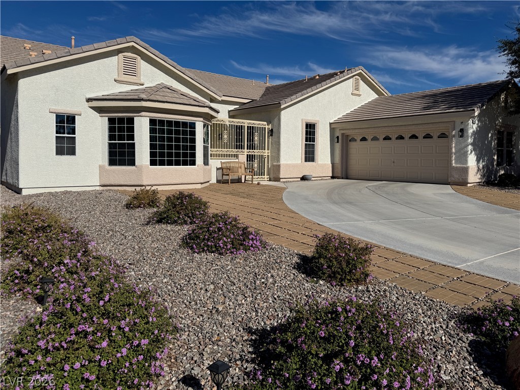 5422 Nestled Moon Court