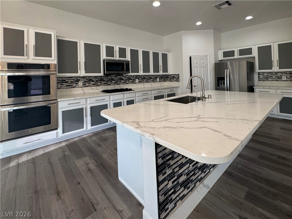 5422 Nestled Moon Court