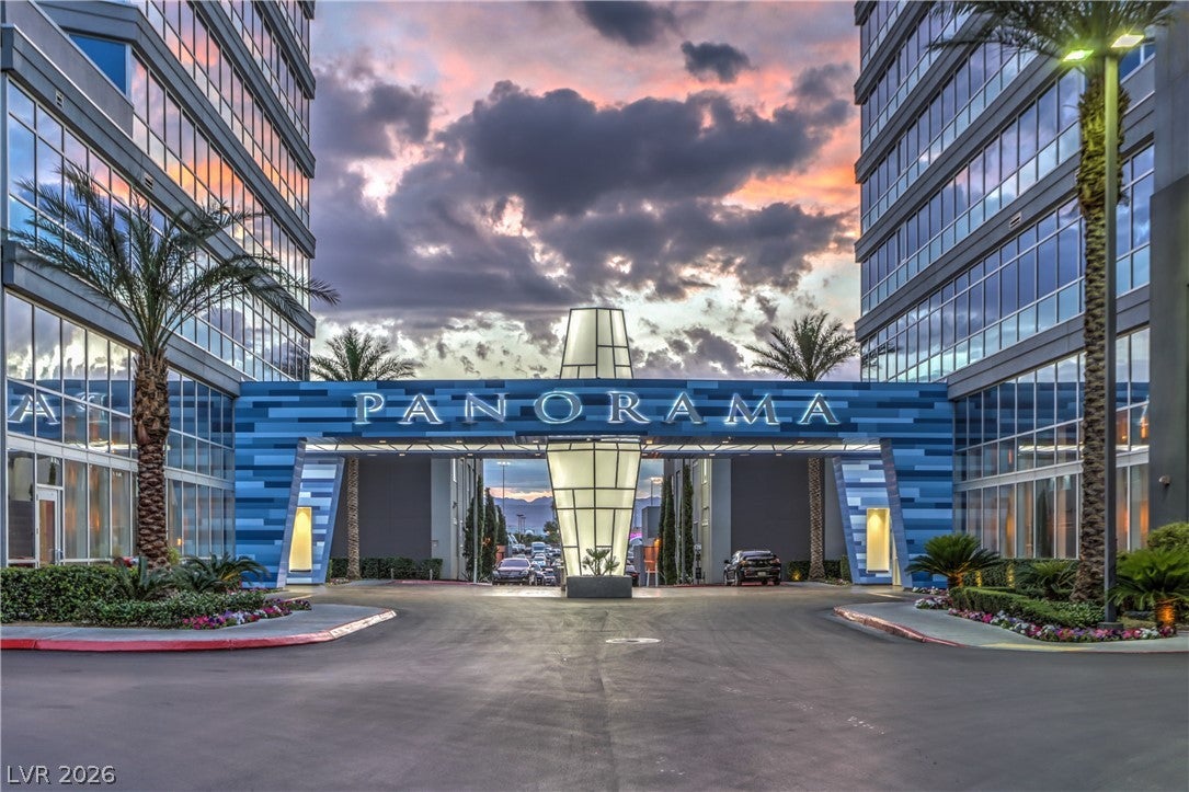 4525 Dean Martin Drive 508