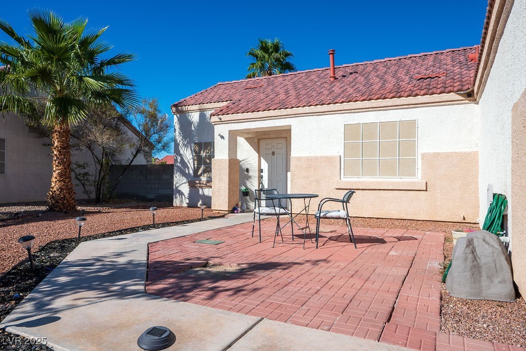 2502 Lava Rock Avenue