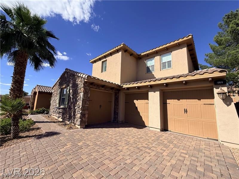 464 Via Palermo Drive