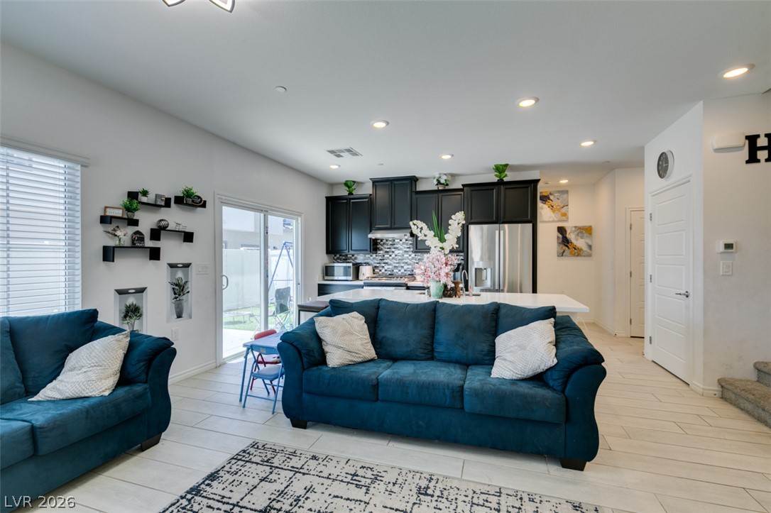 7220 N Decatur Boulevard 5