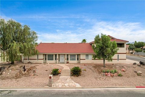 Photo of 301 E Longacres Drive, Henderson, NV 89015 (MLS # 2738378)