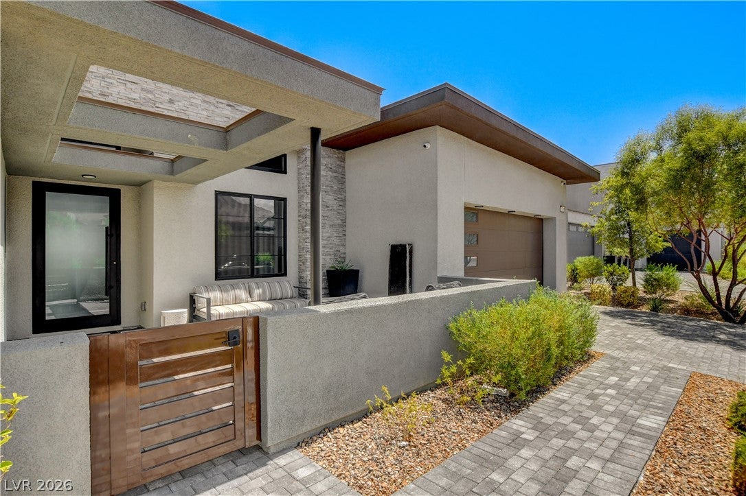 556 Vista Sunset Avenue