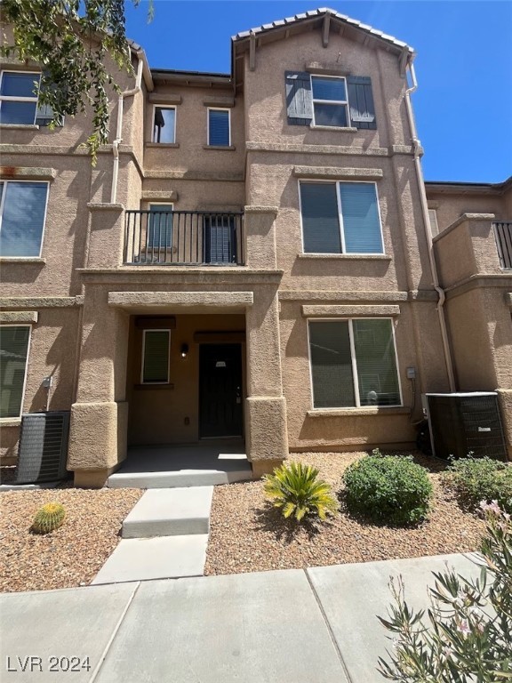 View Las Vegas, NV 89115 townhome