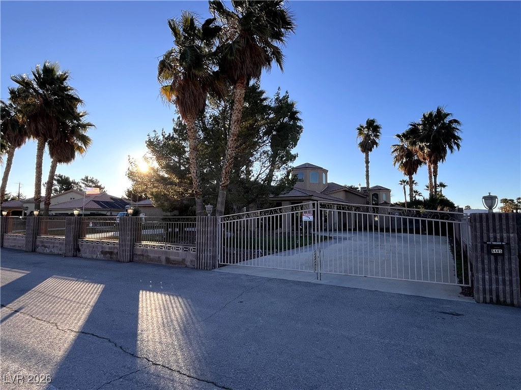 6445 Ponderosa Way