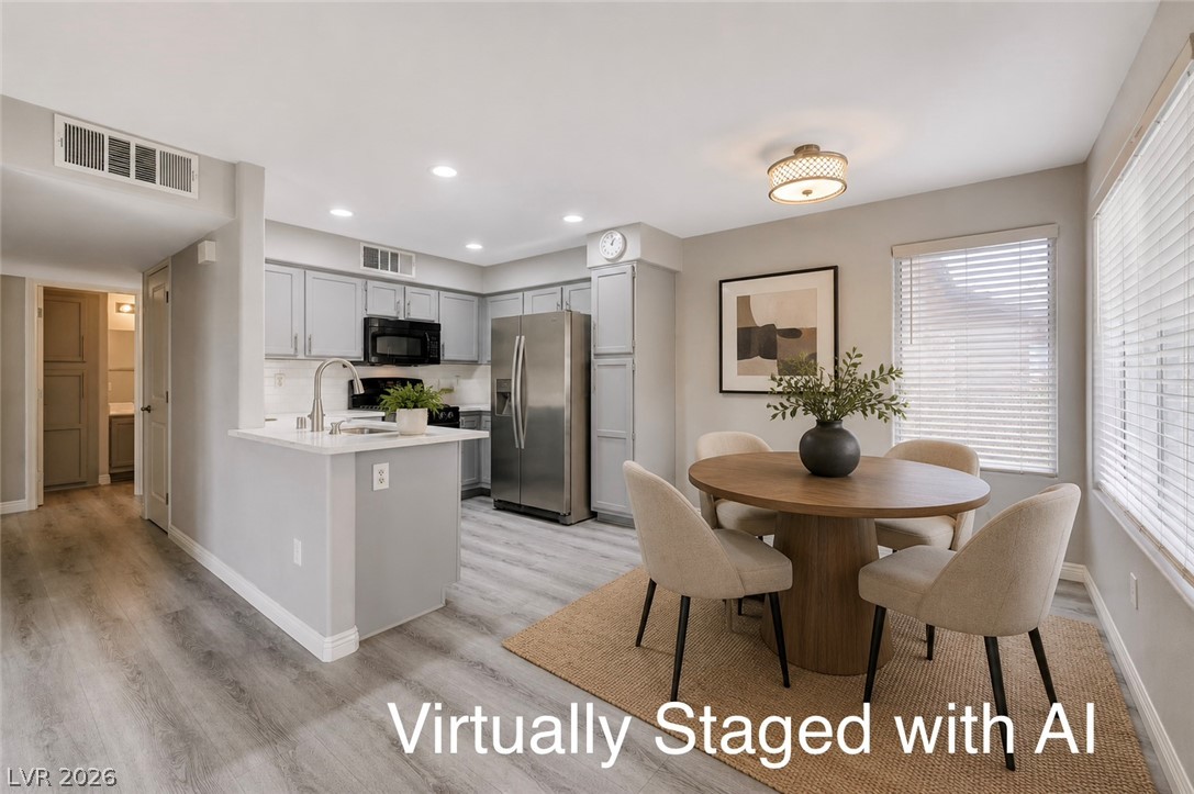 3425 E RUSSELL Road 223