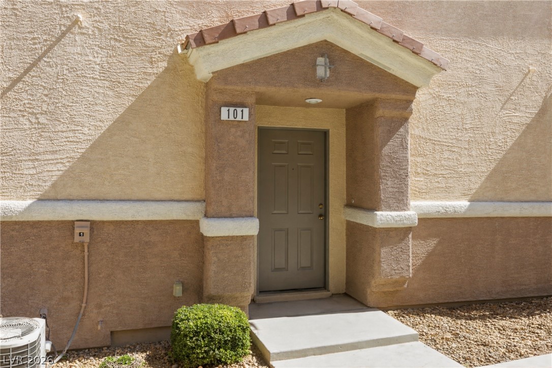 8775 Traveling Breeze Avenue 101