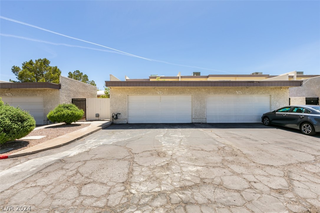 View Henderson, NV 89015 townhome