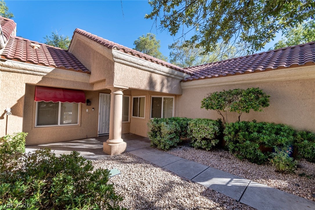 2924 Linkview Drive