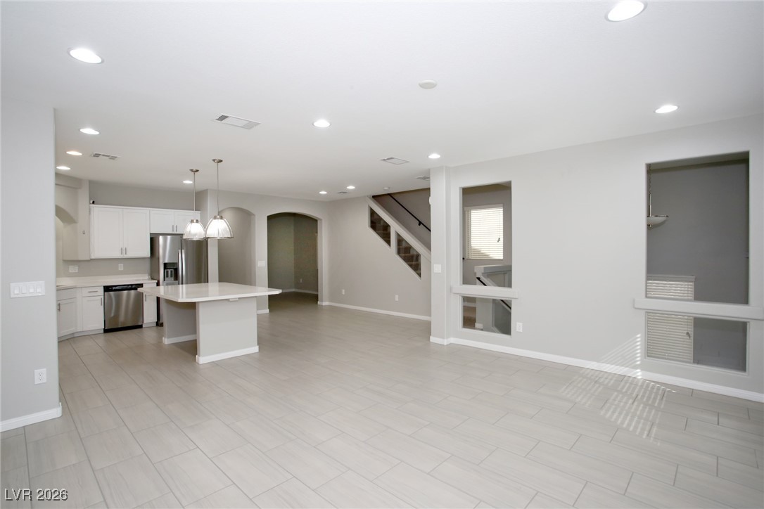 5936 Aurora Gold Avenue