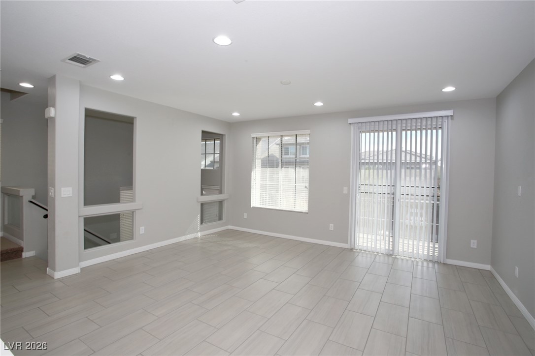 5936 Aurora Gold Avenue