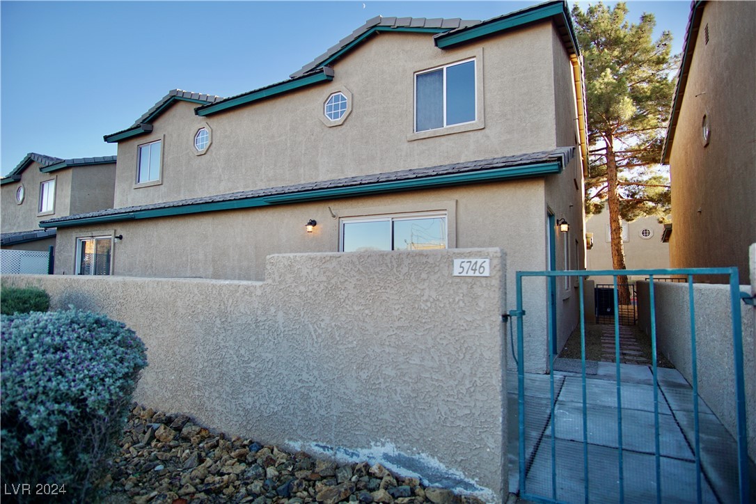 5746 Wind Dancer Drive, Las Vegas, Nevada image 3