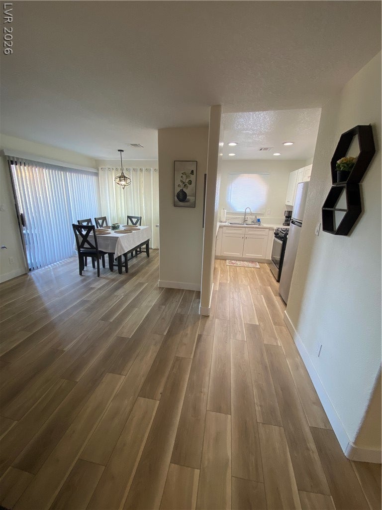 5028 S s Rainbow Boulevard 102
