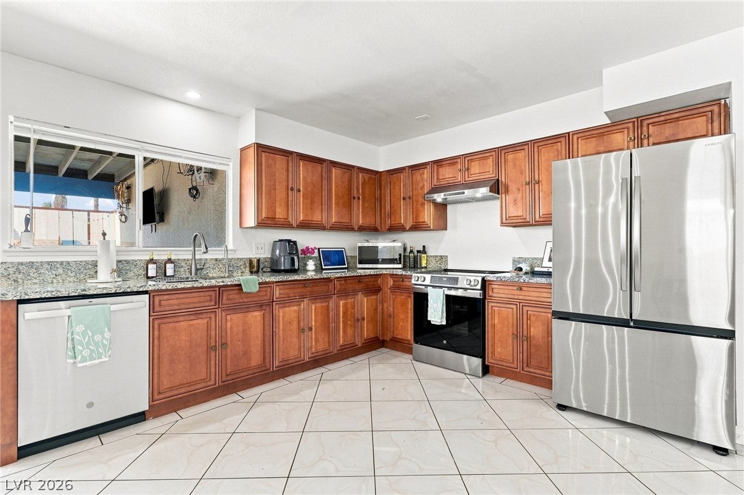 3540 Moraga Drive