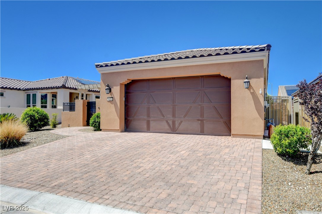3616 Greenbriar Bluff Avenue