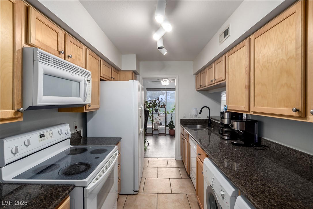 2879 Geary Place 2813