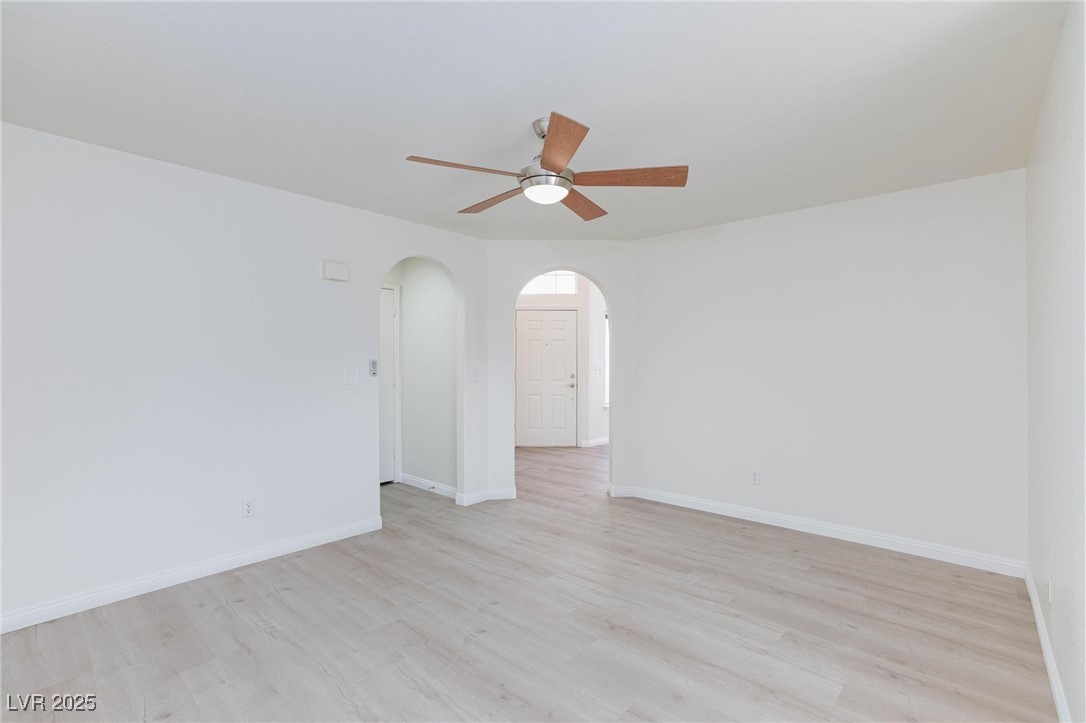 92 Sea Holly Way, Henderson, Nevada image 12