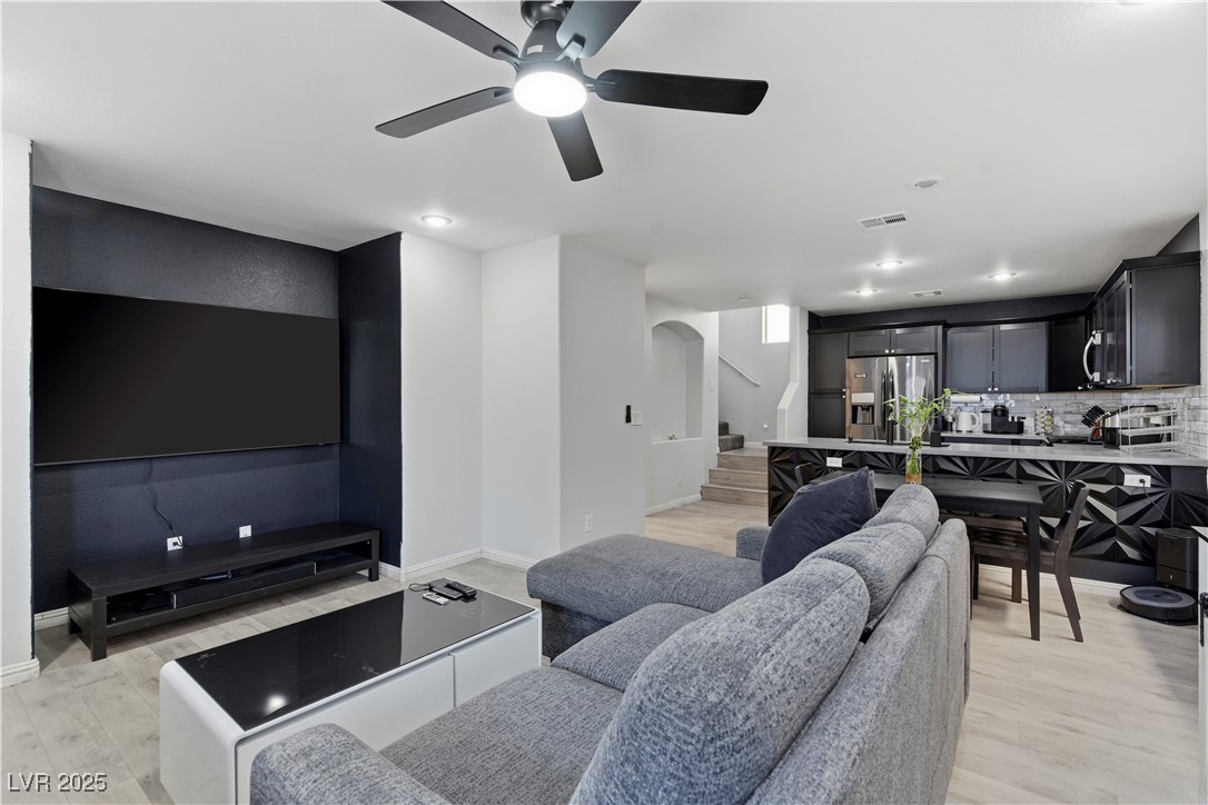 10385 Midnight Iris Street