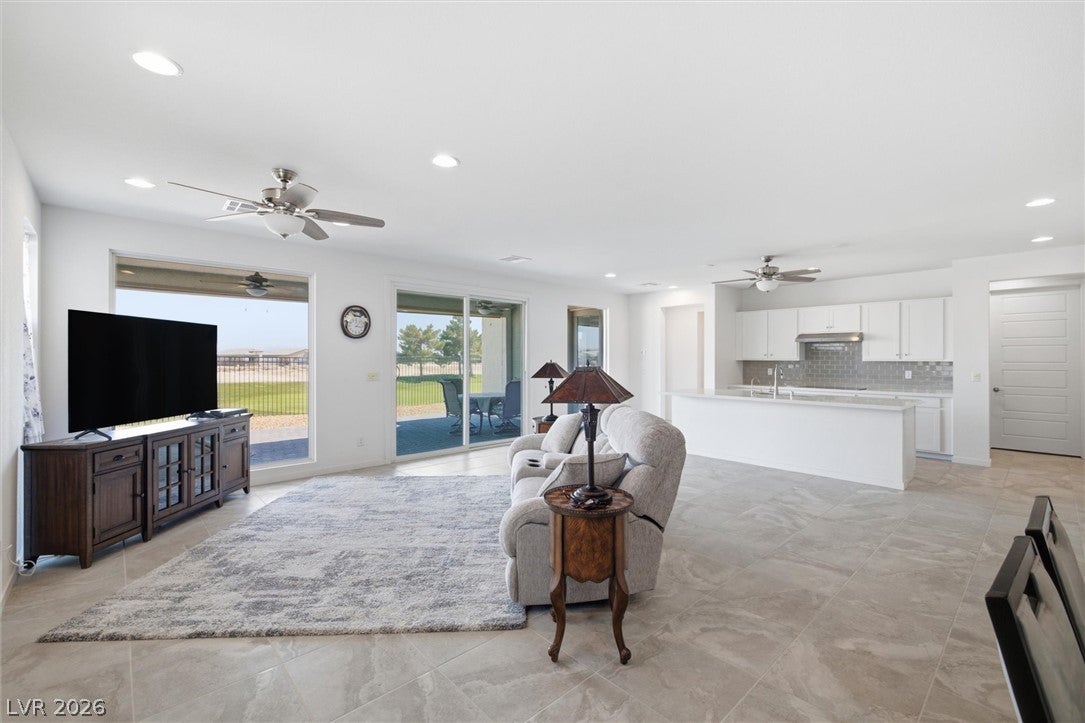 4557 E Cactus Canyon Drive