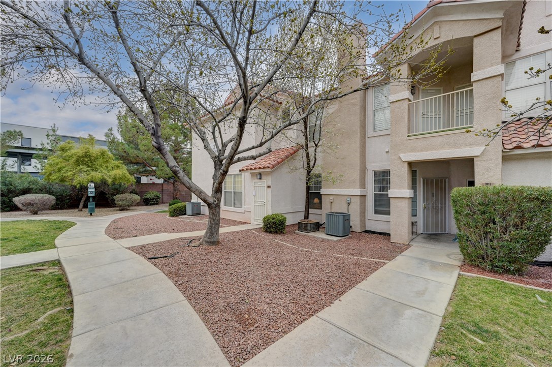 8555 W Russell Road 1017