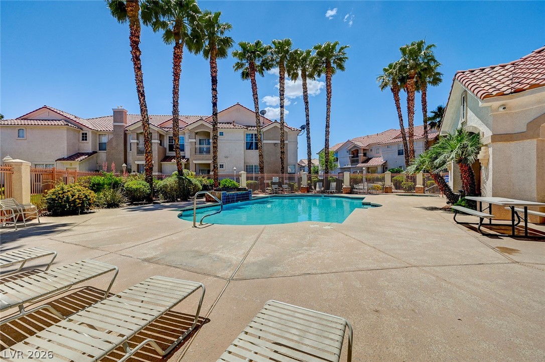 8555 W Russell Road 1017