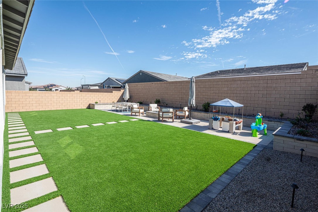 832 Canonbury Street