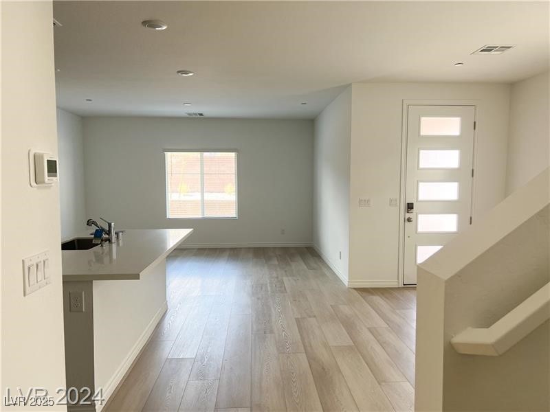 Properties 3 600 N Carriage Hill Drive 1019