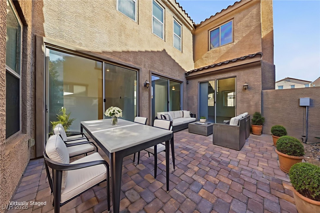 956 Via Canale Drive