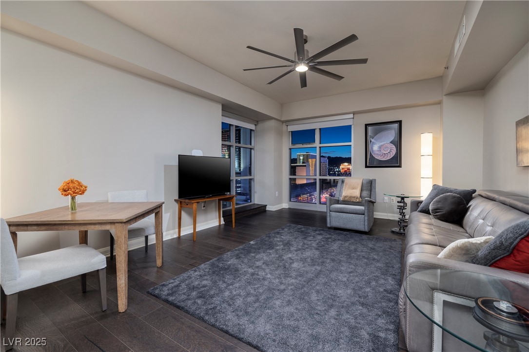 150 Las Vegas Boulevard 1707