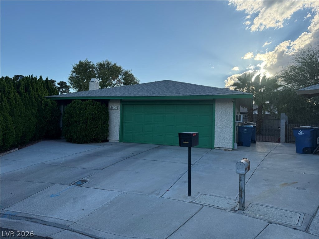 5829 Halfmoon Way