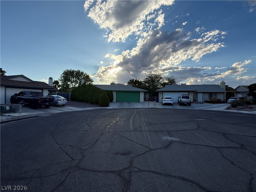5829 Halfmoon Way