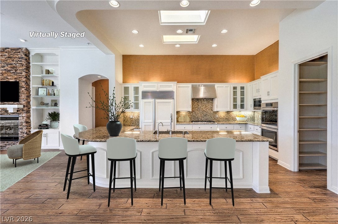 15 Knob Oak Drive
