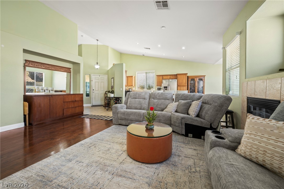 3560 Cupecoy Point Avenue