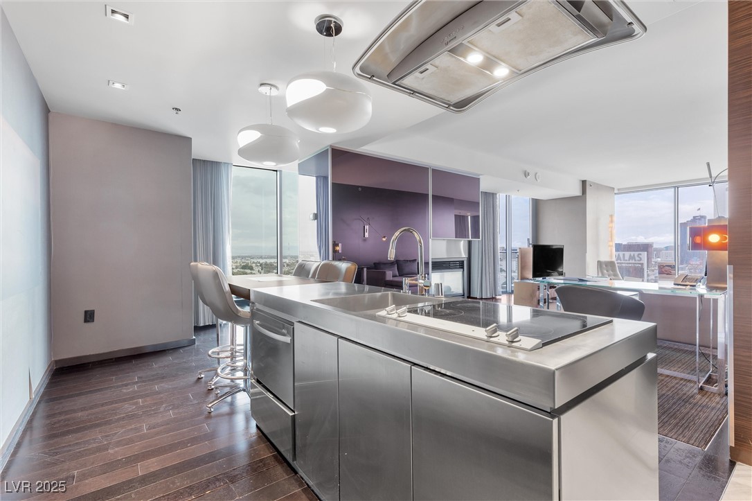4381 W FLAMINGO Road 1102/1104