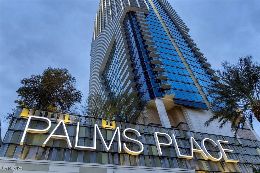 4381 W FLAMINGO Road 1102/1104