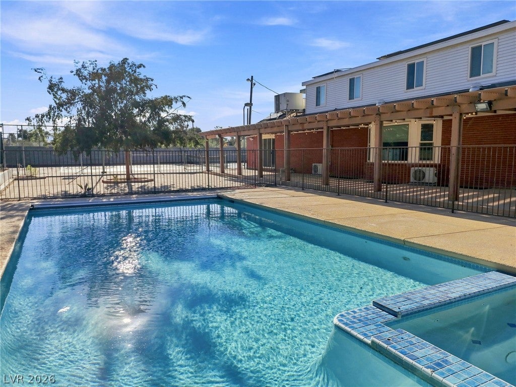 2825 E Hacienda Avenue