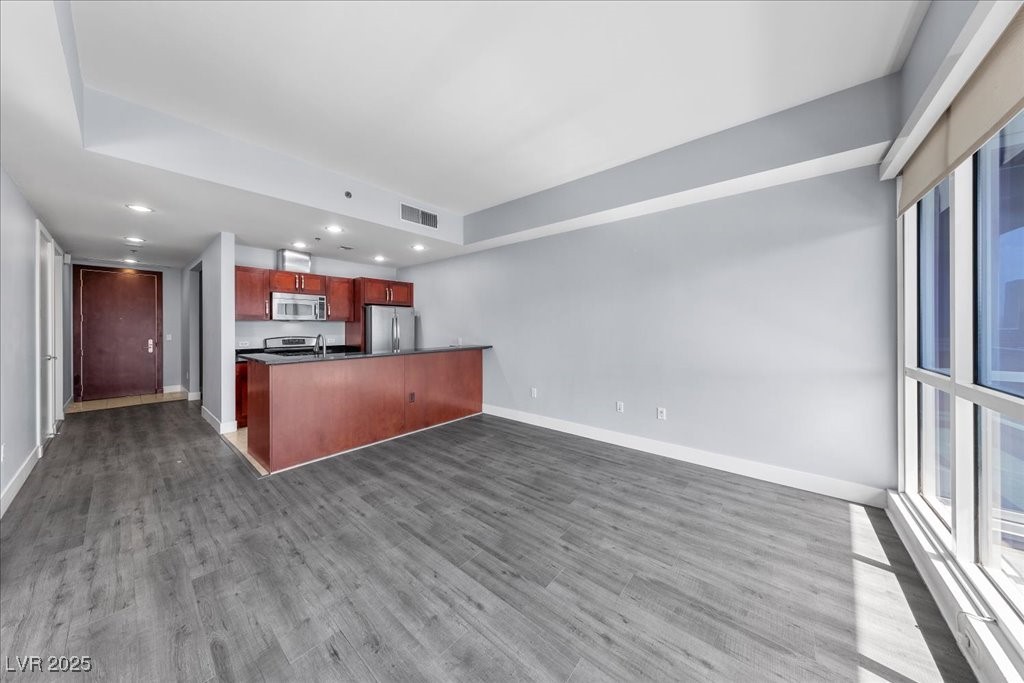 4575 DEAN MARTIN Drive 1201