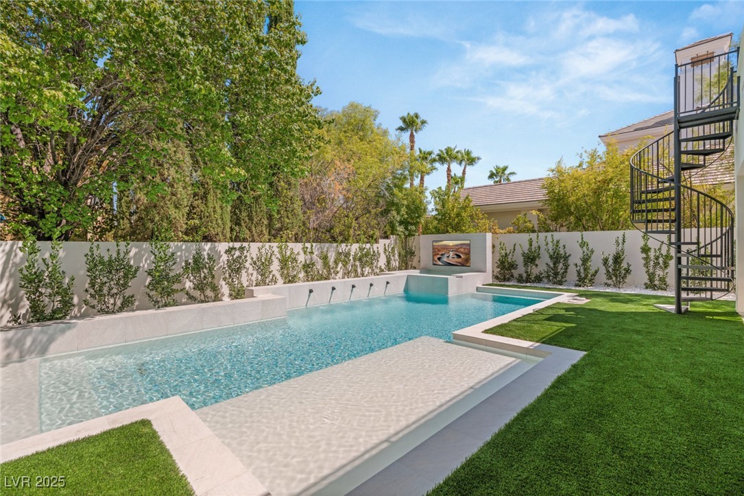428 SAINT ANDREWS Court