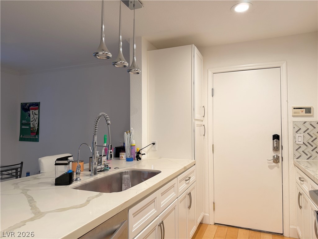 8452 Boseck Drive 186