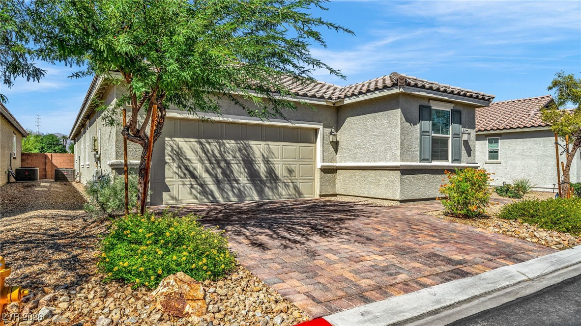 5827 Casa Branca Street