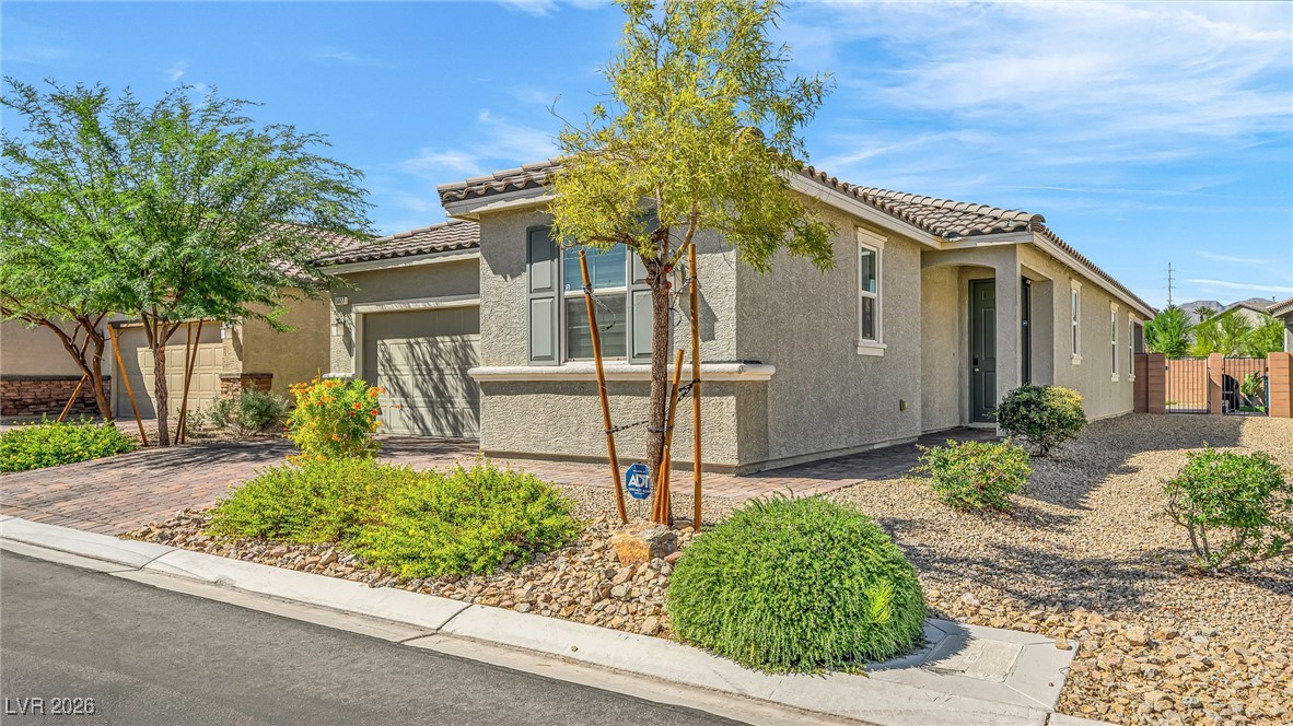 5827 Casa Branca Street