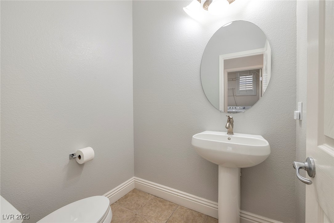 472 Via Stretto Avenue, Henderson, Nevada image 21
