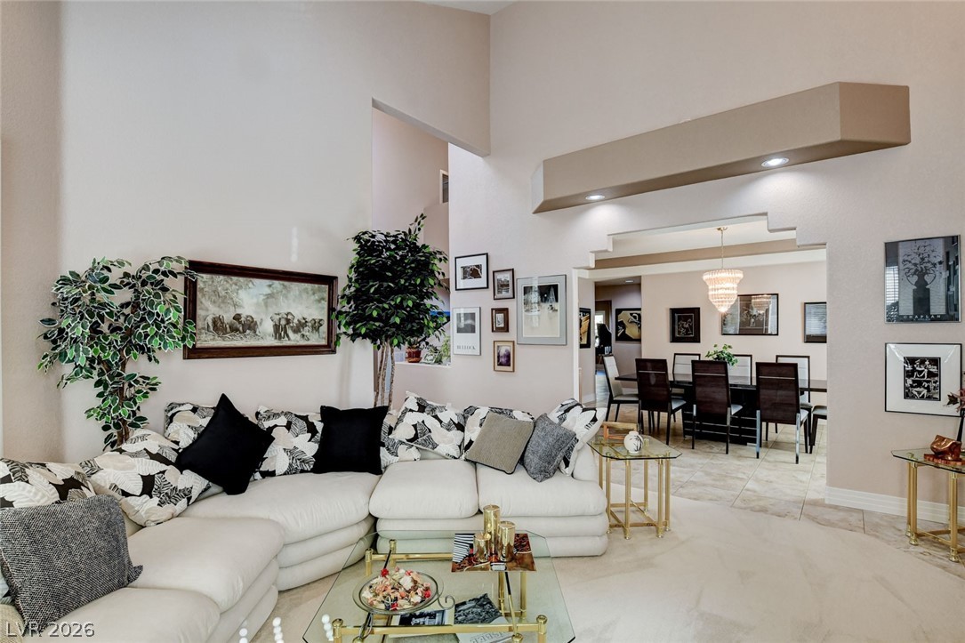 2136 Lookout Point Circle