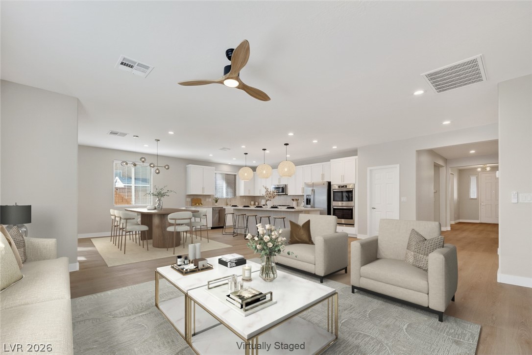 5713 Silver Cascade Avenue